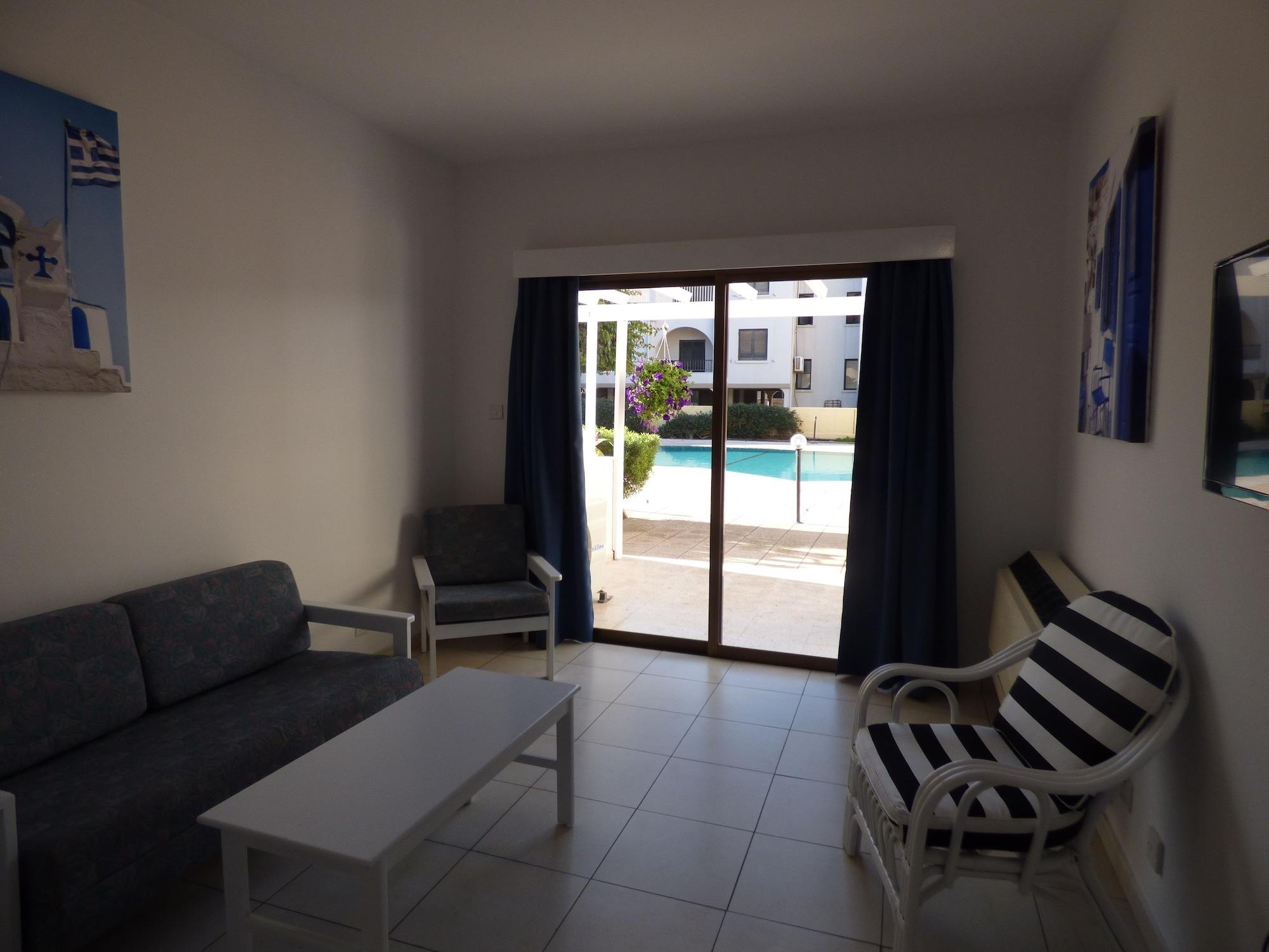 Amore Hotel Apartments Протарас Экстерьер фото