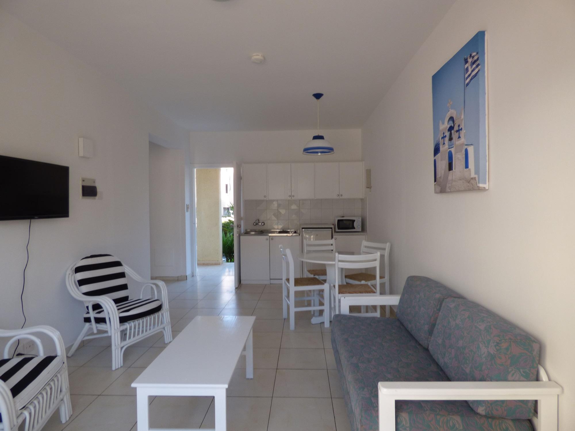Amore Hotel Apartments Протарас Экстерьер фото