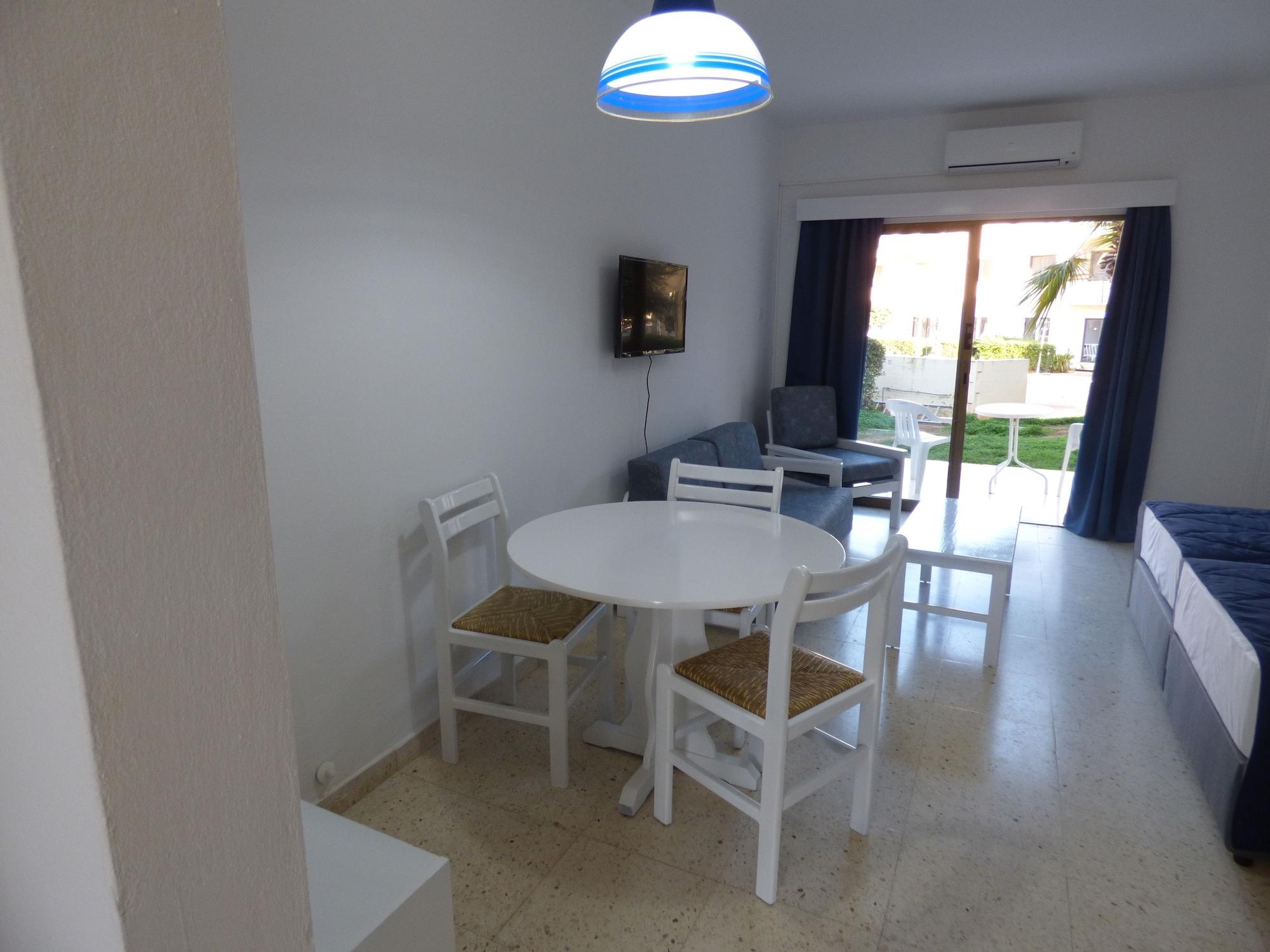 Amore Hotel Apartments Протарас Экстерьер фото