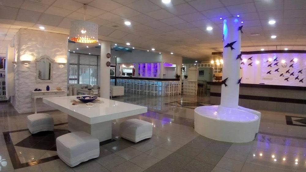 Amore Hotel Apartments Протарас Экстерьер фото