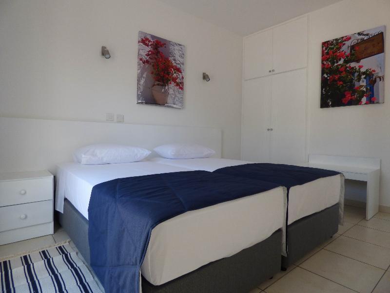 Amore Hotel Apartments Протарас Экстерьер фото